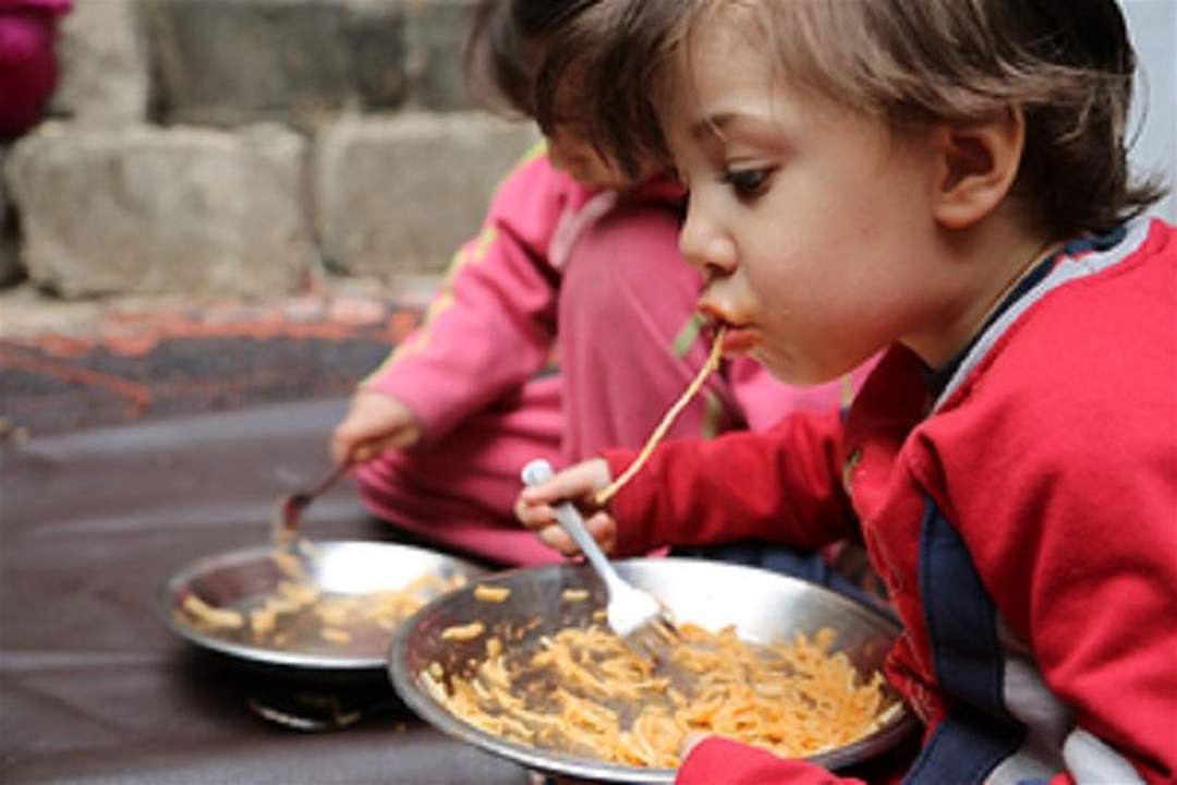 الجوع يلتهم السوريين: ملايين الأشخاص غير قادرين على إطعام عائلاتهم!