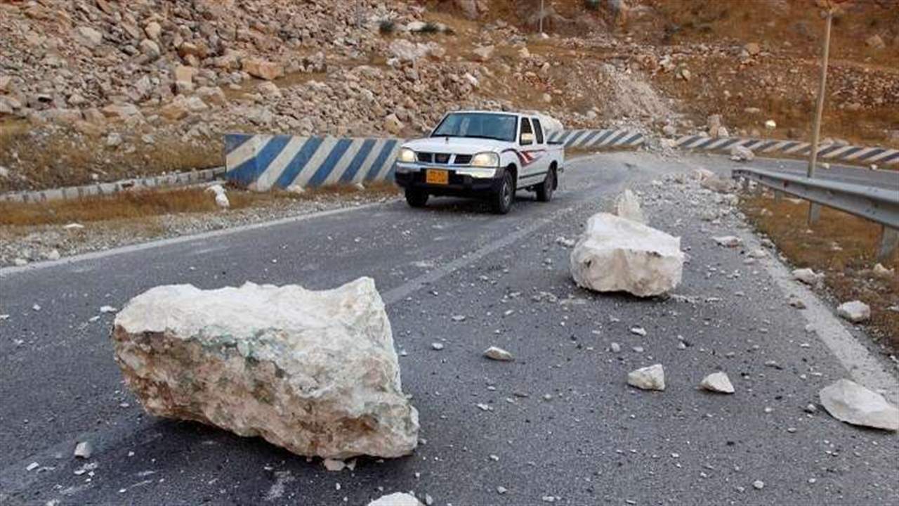 هزات أرضية عديدة تضرب إیران