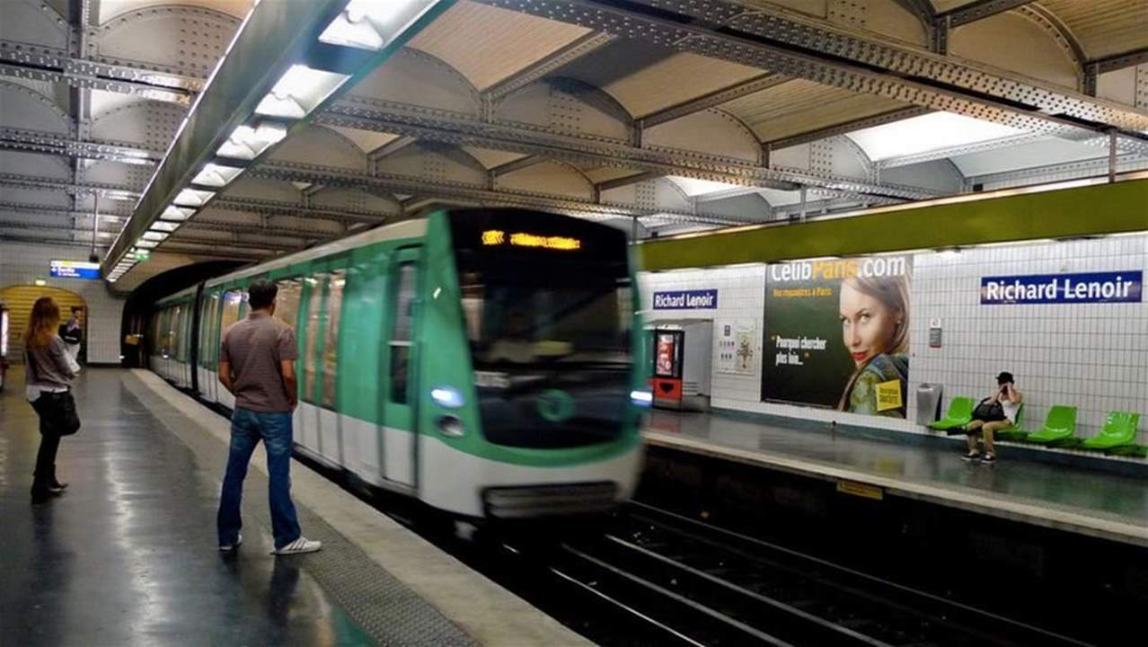 روسيا اليوم عن وسائل إعلام فرنسية: اصابة شخص نتيجة تعرضه لهجوم بماء النار على يد مجهول في مترو أنفاق باريس صباح اليوم