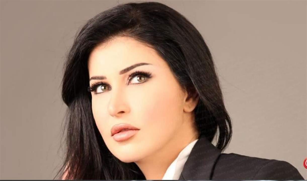 الفنانة السورية جمانة مراد تضع مولودها الأول