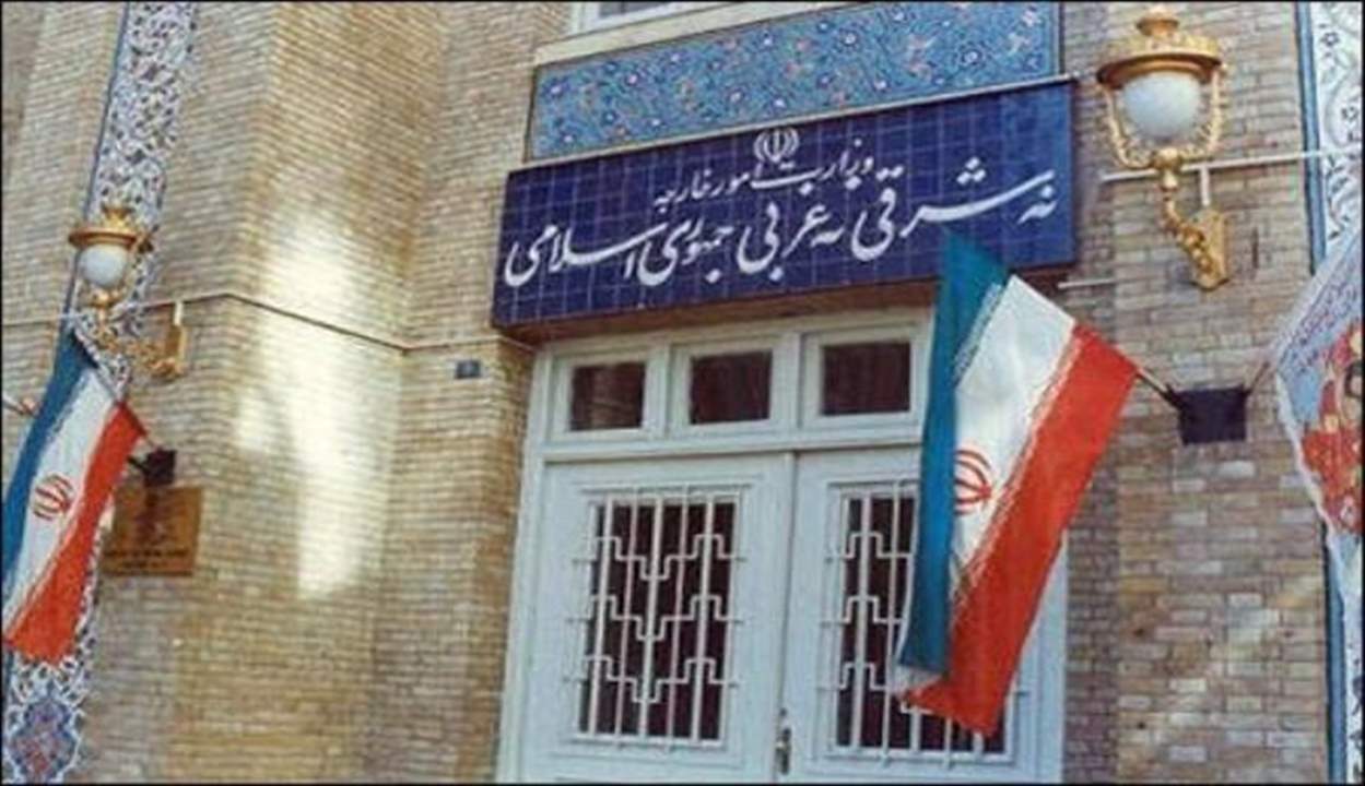 وزارة الخارجية الإيرانية تستدعي السفير الباكستاني بشأن تفجير انتحاري