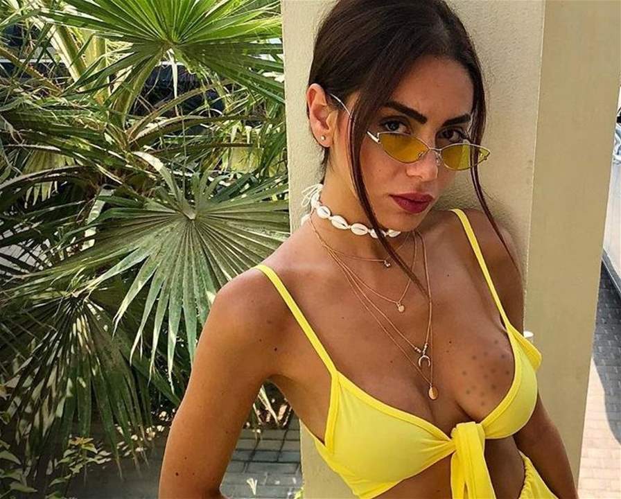 الفنانة السورية شمس بسام الملا في صور جريئة جديدة!