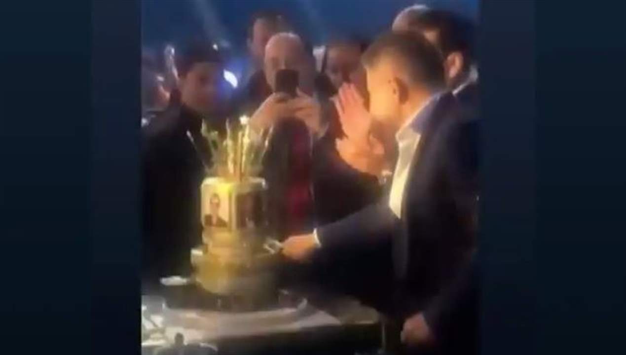 بالفيديو- ناصيف زيتون يفاجئ عابد فهد في عيد ميلاده!