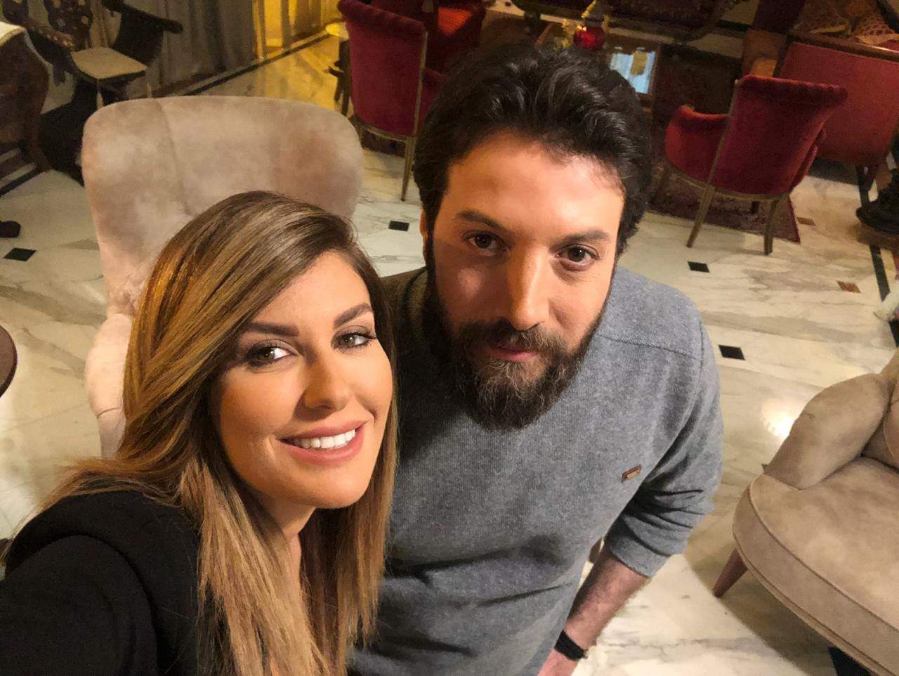 عداء كبير ومواجهة.. هل ينفع إغراء ريتا حرب للممثل السوري محمد الأحمد؟