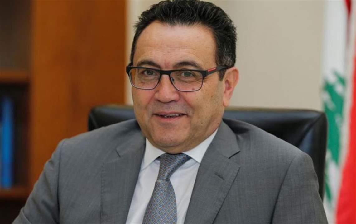 نديم منلا: الحريري يلتزم في مواقفه وممارسة مهامه انطلاقا من البيان الوزاري