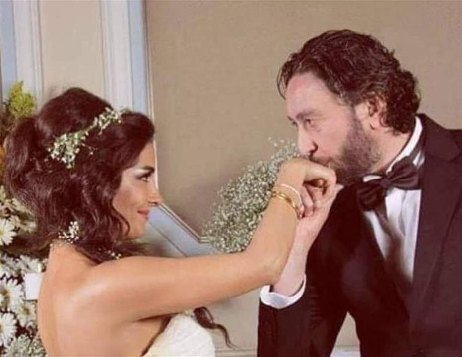 كندة حنا تحتفل بعيد زواجها بالدعاء!