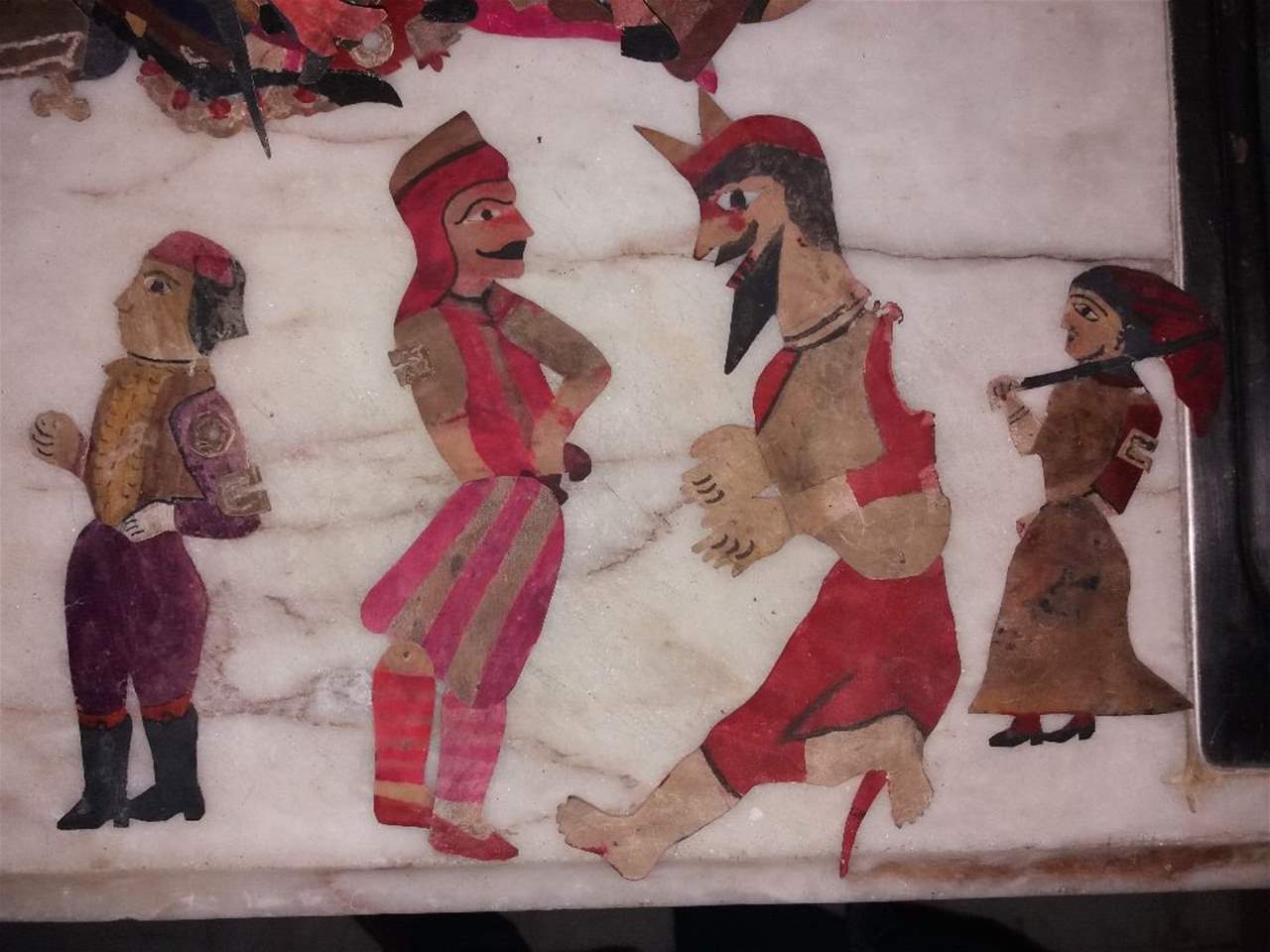 بالصور.. الكشف عن صندوق يحتوي كنزاً تراثياً سورياً لا يقدر بثمن في حلب!