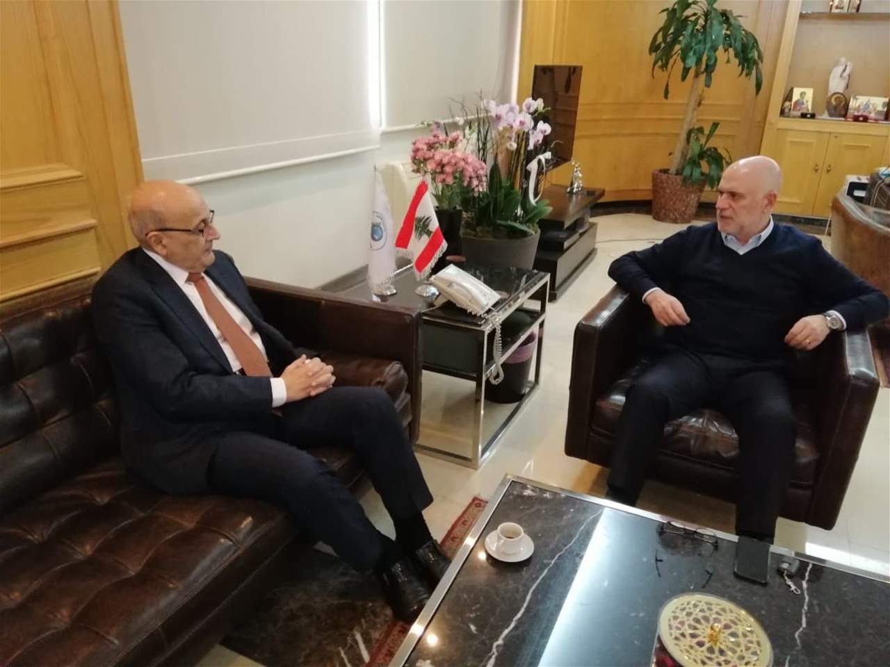 فنيانوس بحث مع خوري في الاتفاقيات العالقة بين لبنان وسوريا