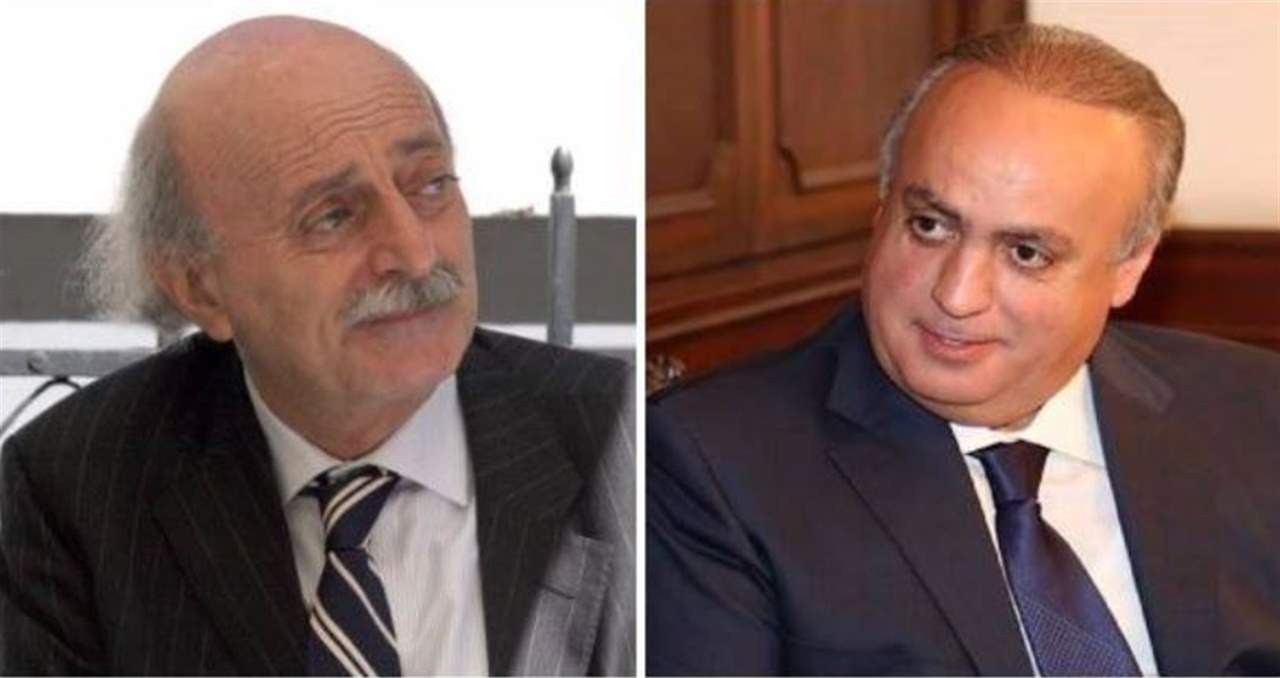 معركة حامية بين جنبلاط ووهاب على تويتر تنتهي بحذف التغريدات! 