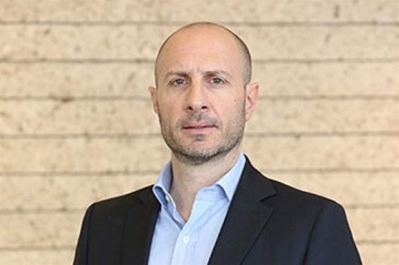 وزير البيئة يطلب الادعاء على اصحاب مزارع مخالفة بتهمة رمي أبقار نافقة في مجرى الليطاني