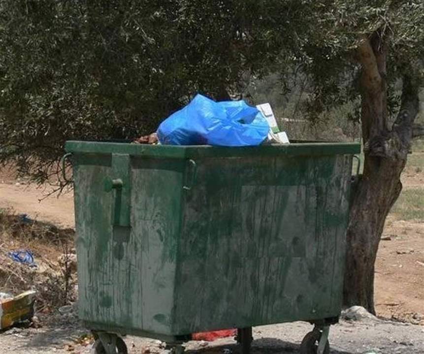 العثور على طفل رضيع داخل حاوية قمامة في دمشق!