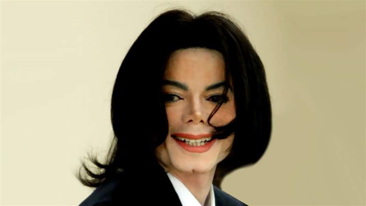 خادمة مايكل جاكسون تفجر سر زواجه من إبنة إلفيس بريسلي