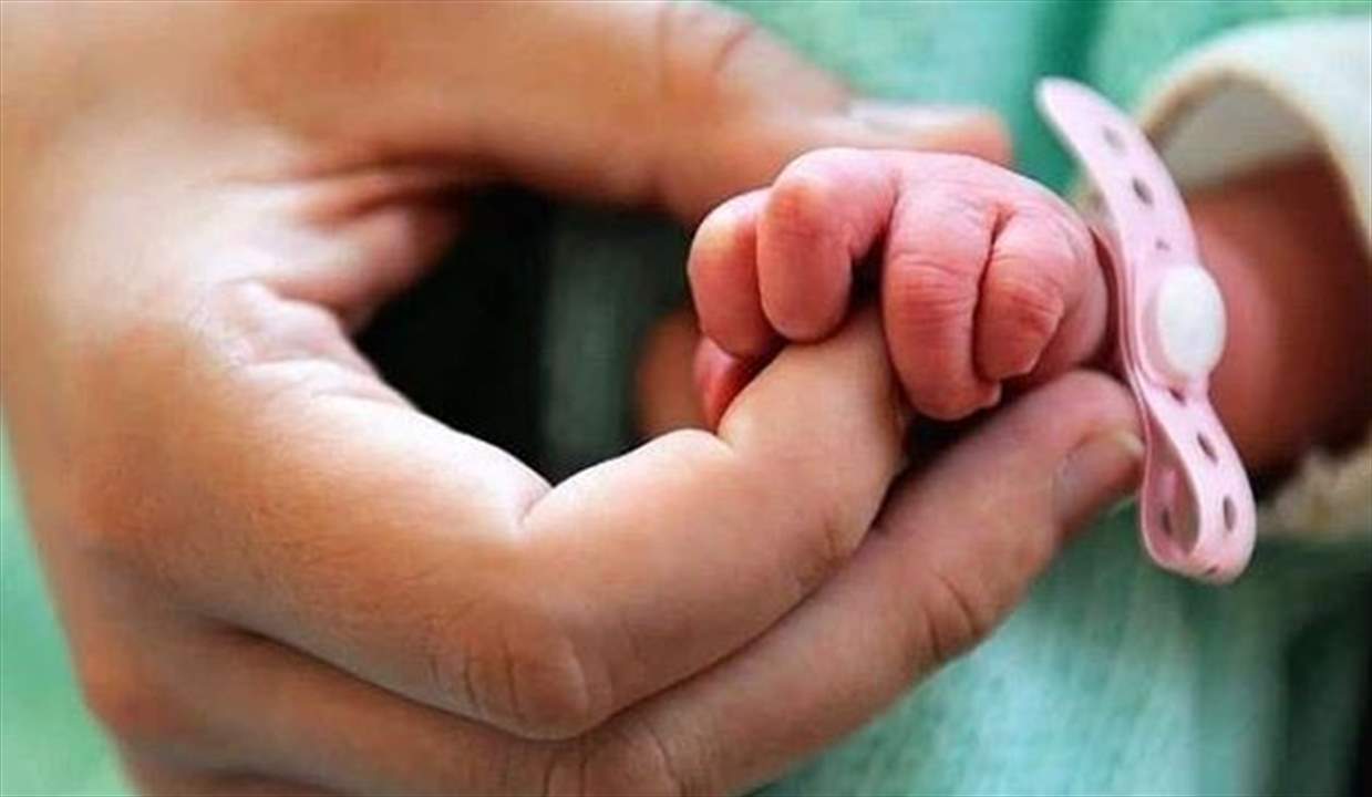 بالصورة - حالة نادرة.. سيدة تضع مولودًا برأسين و5 أطراف!