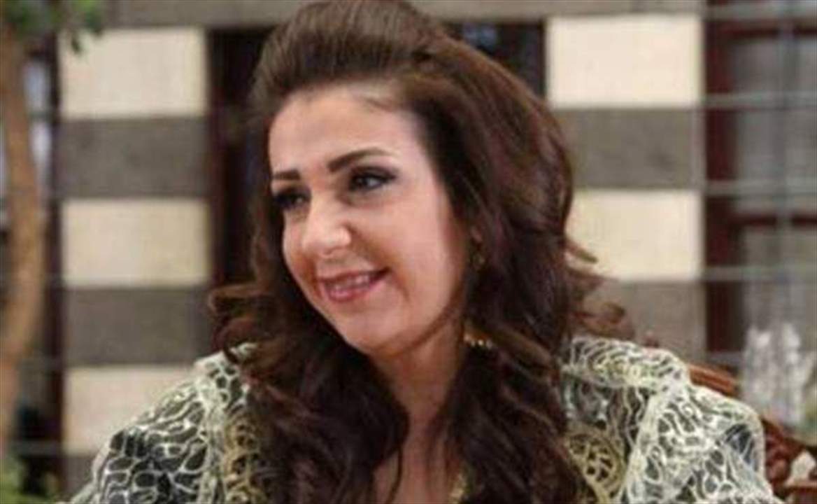 بالصورة - الفنانة السورية وفاء موصللي في العناية المشددة