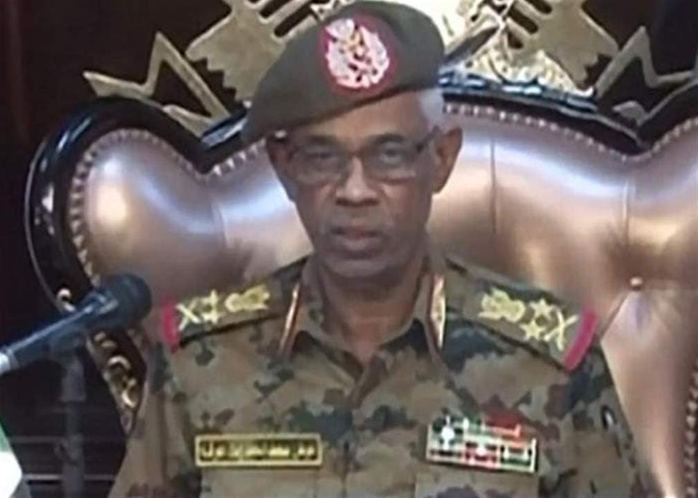 التلفزيون السوداني: وزير الدفاع بن عوف رئيسا للمجلس العسكري الانتقالي