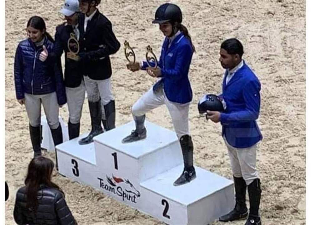 الطفلة السورية شام ماهر الأسد تحصد المركزين الأول والثاني في بطولة الفروسية!