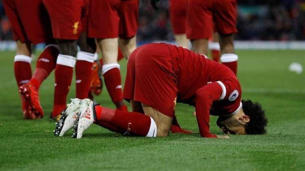 وصفوا اللّاعب المصري محمد صلاح بـ"المفجر الإرهابي"... والأزهر يردّ على الإساءة!