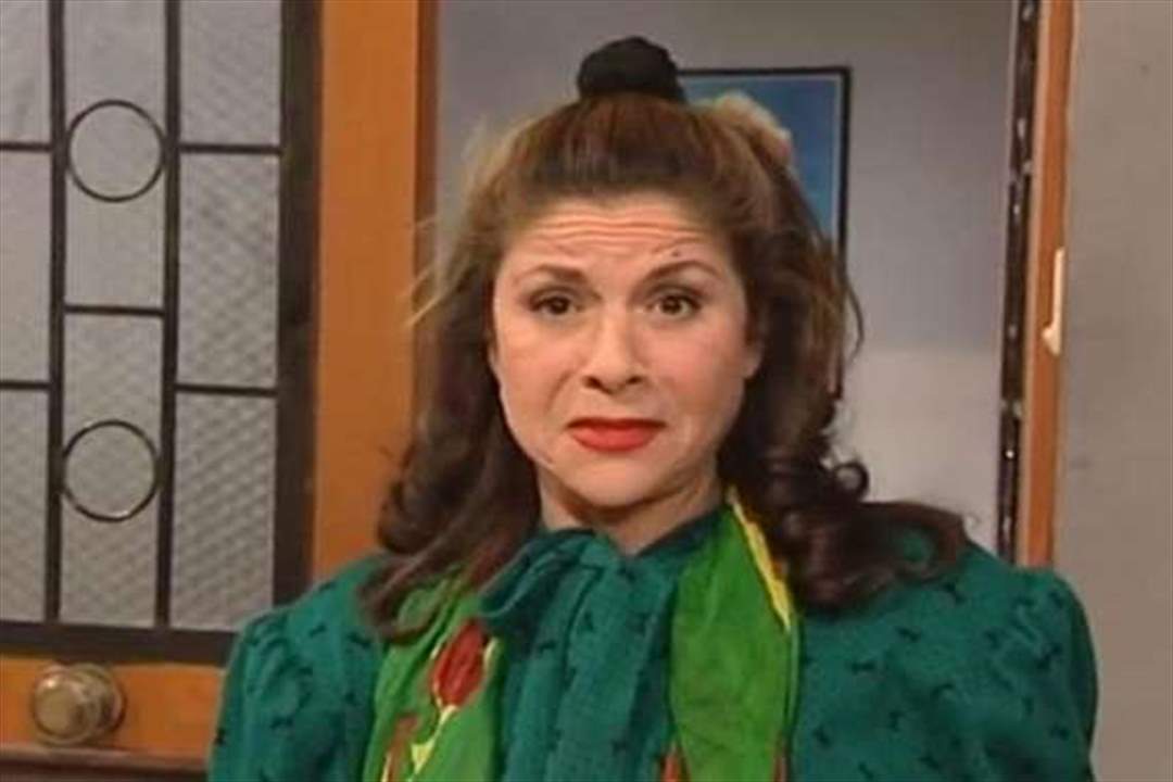 بالصورة - الفنانة السورية سامية الجزائري ترتدي الحجاب 