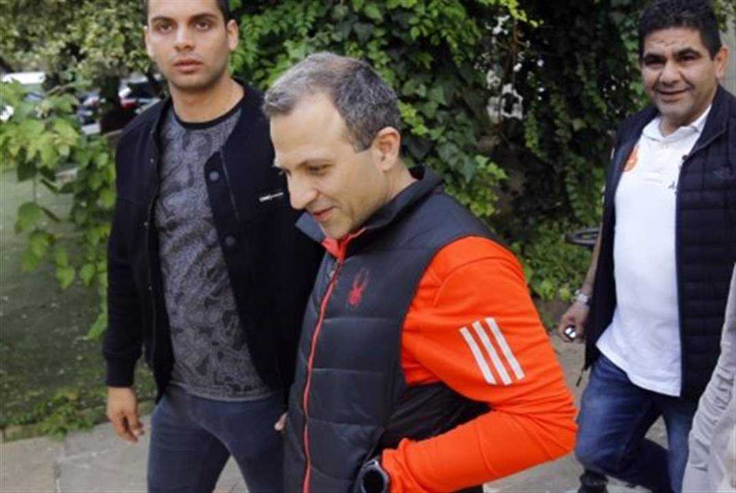 التعيينات في "الخارجية": خلافات وتقشّف!