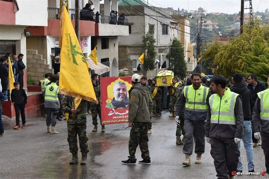 بالصور - تشييع المقاتل في "حزب الله" خليل إبراهيم قاسم في عيتا الشعب