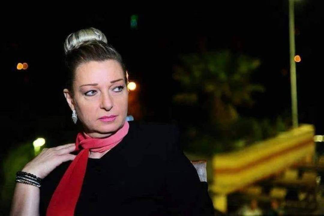 الموت يفجع نادين خوري بآخر من تبقى من عائلتها!