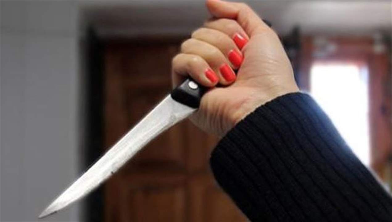 رفض مذاكرة دروسه وتشاجر مع شقيقته.. فقتلته أمّه في لحظة غضب! 