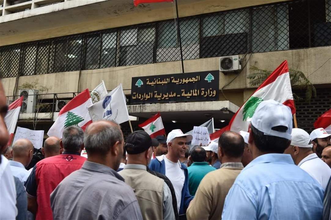 اعتصام العسكريين المتقاعدين مستمر... وتحذير من خطوات تصعيدية