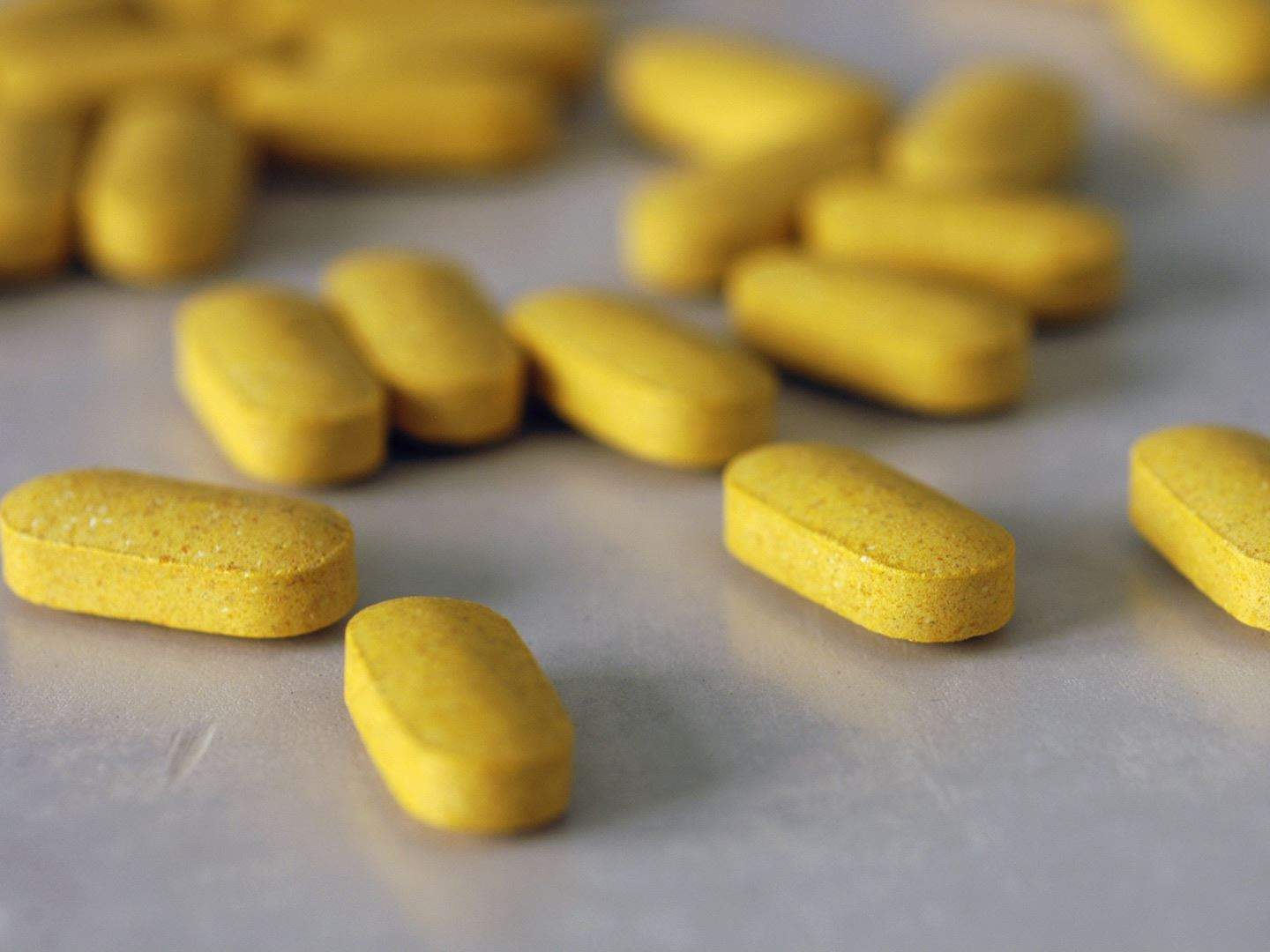 عقار جديد ينافس "الفياغرا" ويتفوق عليها.. تعرفوا على "الحبة الصفراء"!