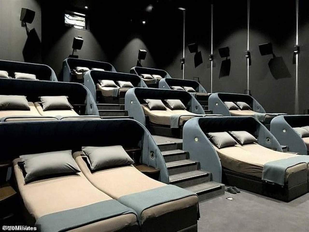 إفتتاح سينما "VIP".. أسرّة لشخصين ومساند للرّأس قابلة للتّعديل إلكترونيًّا!