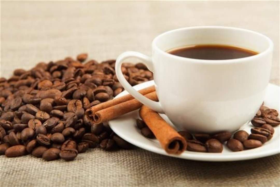 الكشف عن العلاقة بين شرب القهوة ومعالجة الإمساك!