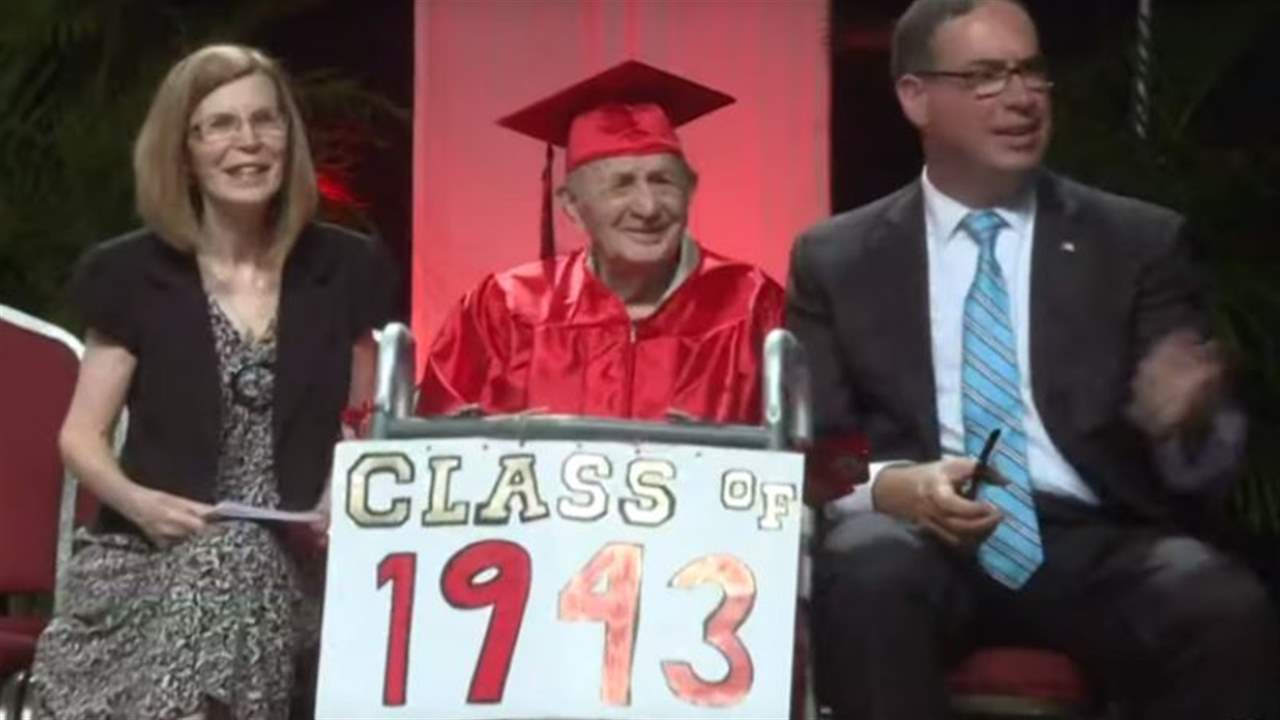 مراهق يدخل في غيبوبة تامة.. ورائحة مزيل العرق تعيده إلى الحياة! 