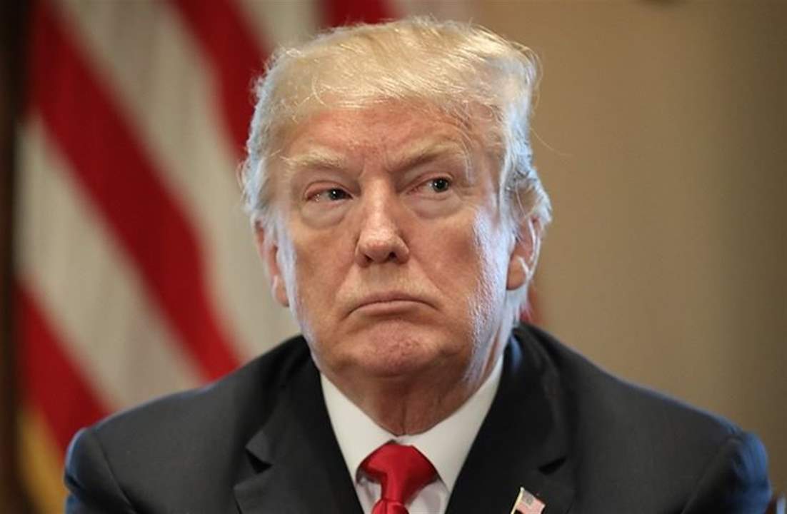 بالصور- ترامب الرضيع و يغرّد من المرحاض في لندن!