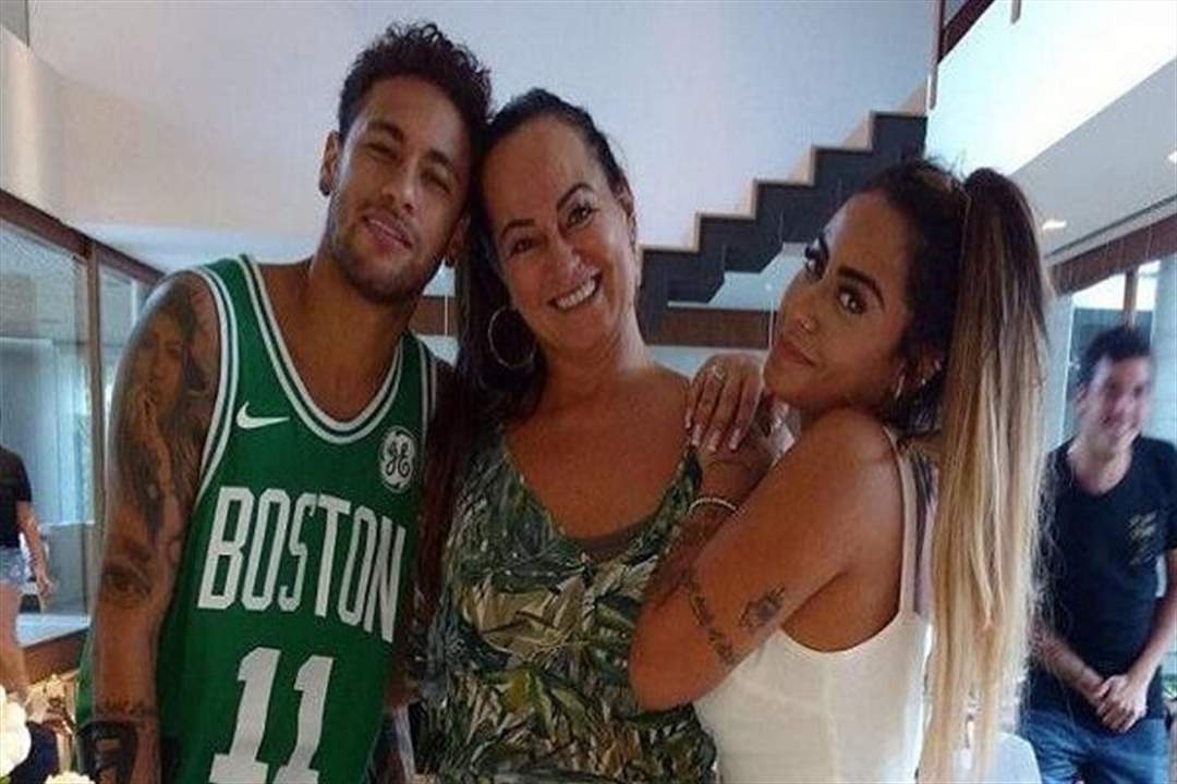 والدة نيمار: حان الوقت للتعلم .. نحن مسيحيون، ونسامح تلك الفتاة