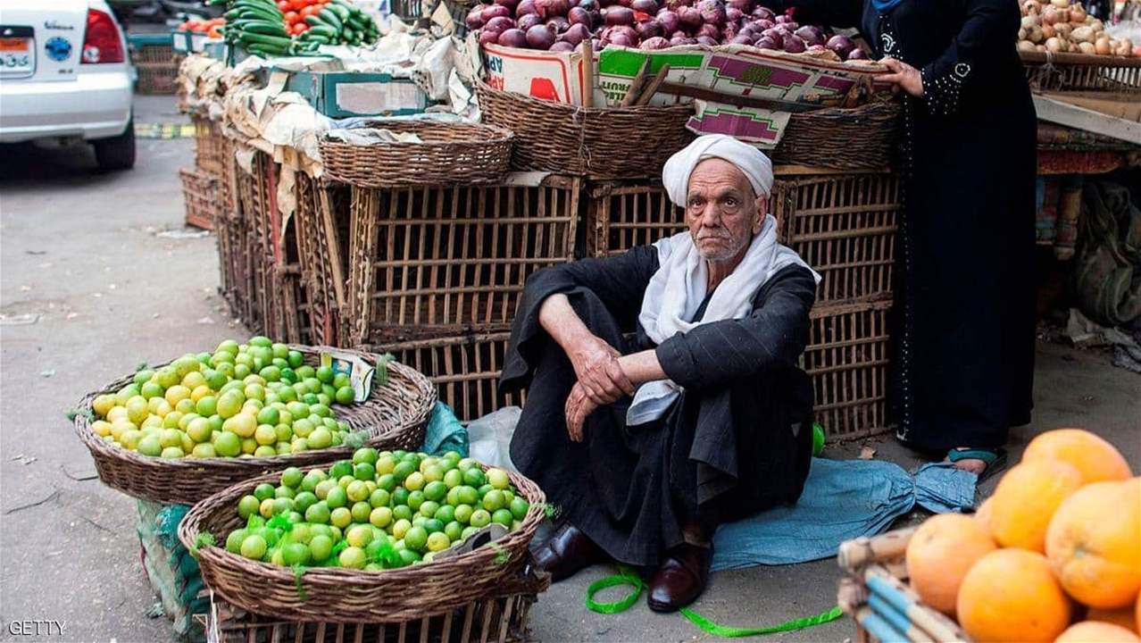 "جنون الليمون" يثير الجدل والسخرية في مصر... والحكومة تعلّق!