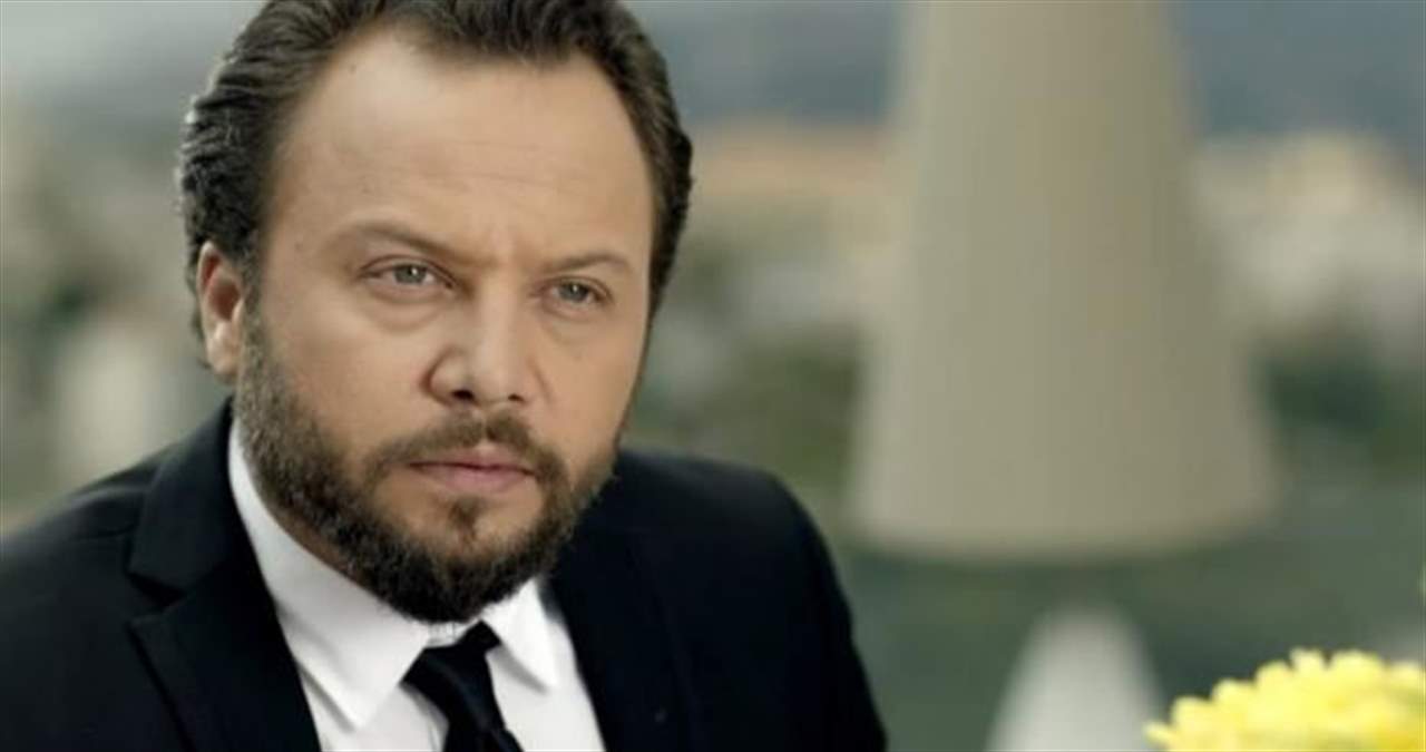 مكسيم خليل يدافع عن أطفال سوريا: كل يلي ماتوا اهلي ....وما بخاف اني وقف ضد الظلم والقتل