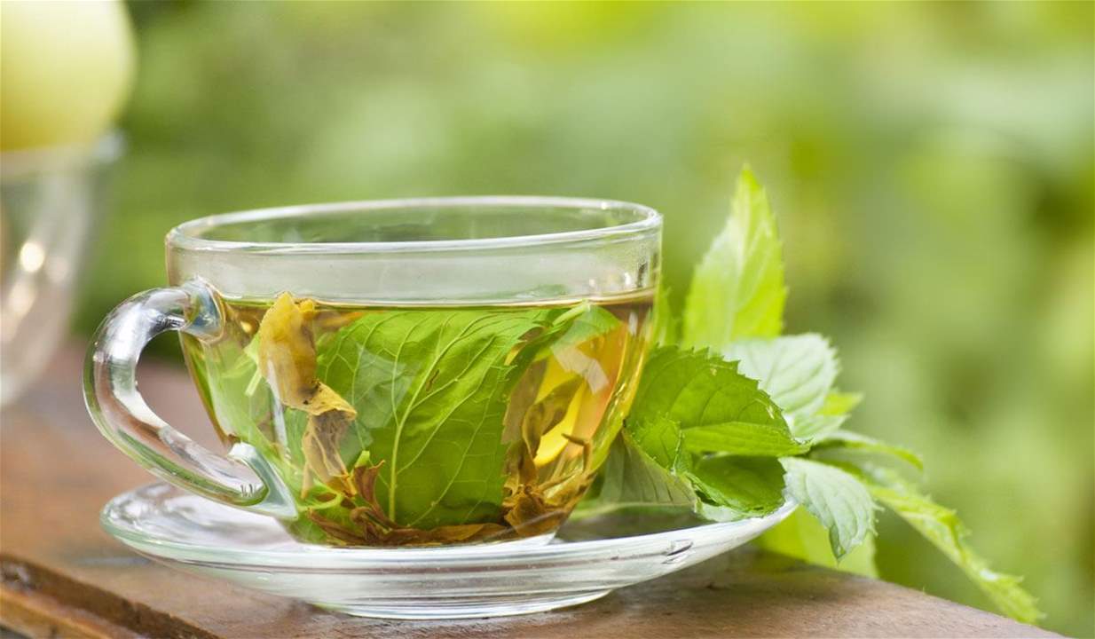 6 مشروبات تقضي على إنتفاخ المعدة والأمعاء... تعرفوا عليها