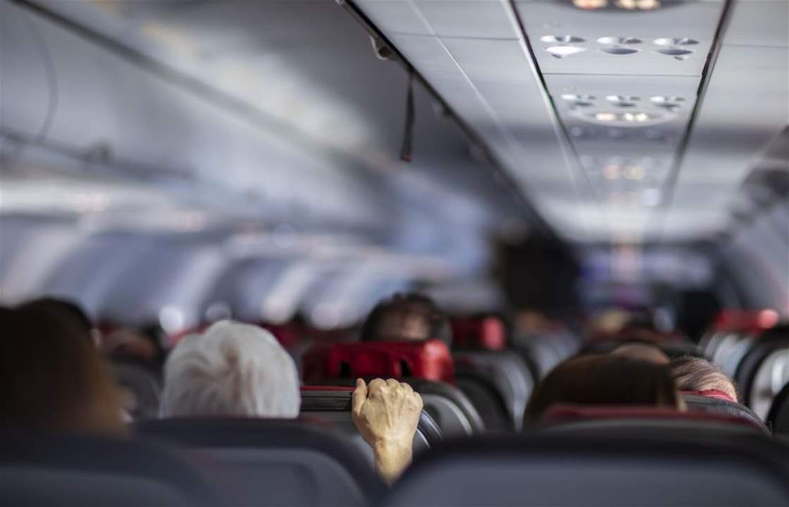 "جريمة قتل وانتحار"... طيَّار يقطع الأكسجين عن المسافرين ويحطّم الطائرة!