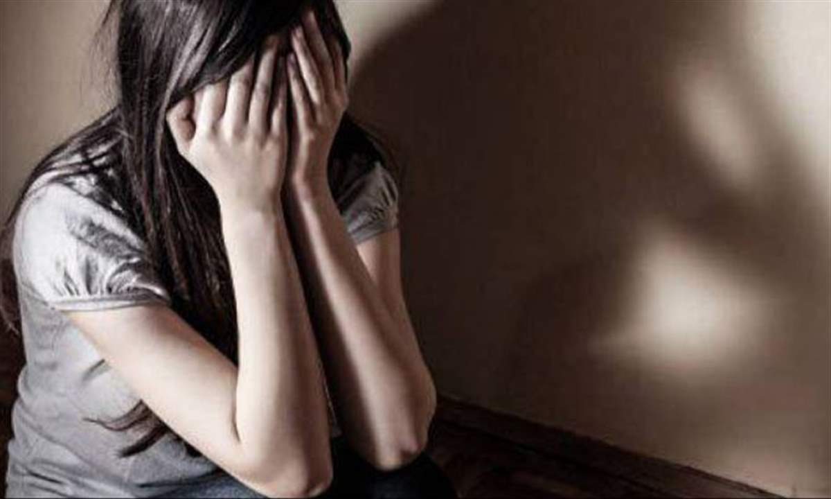 اربعيني يغتصب فتاة على مدى 30 يوماً!