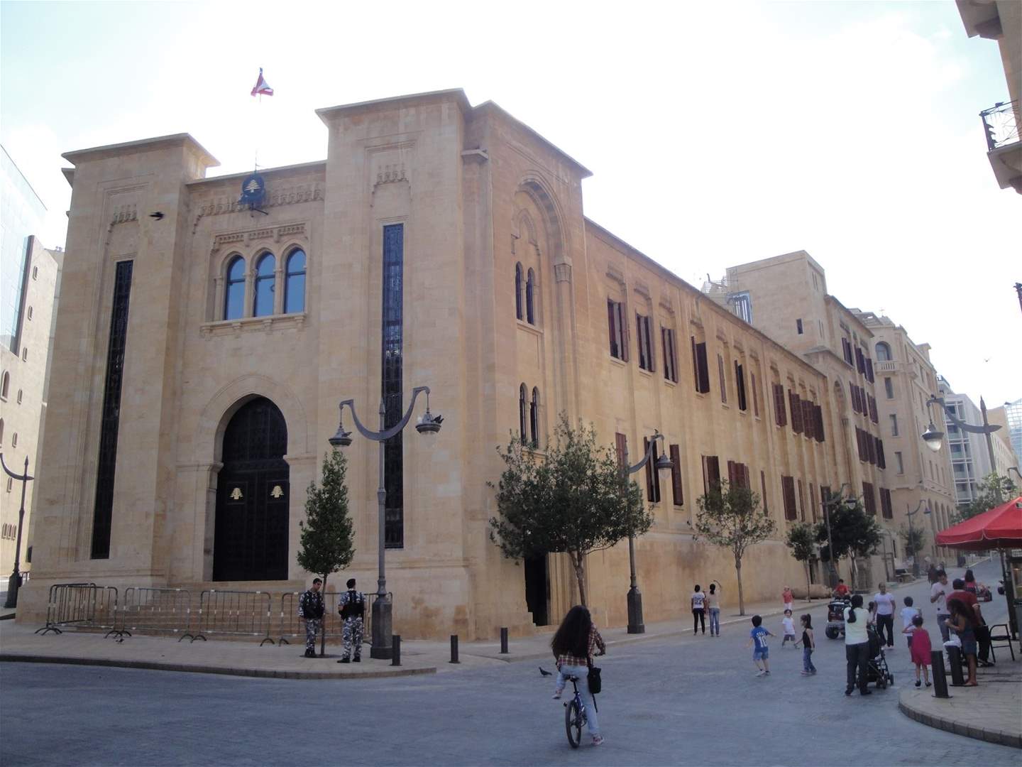 جلسة تشريعية اليوم وانتخاب نصف "المجلس الدستوري" 