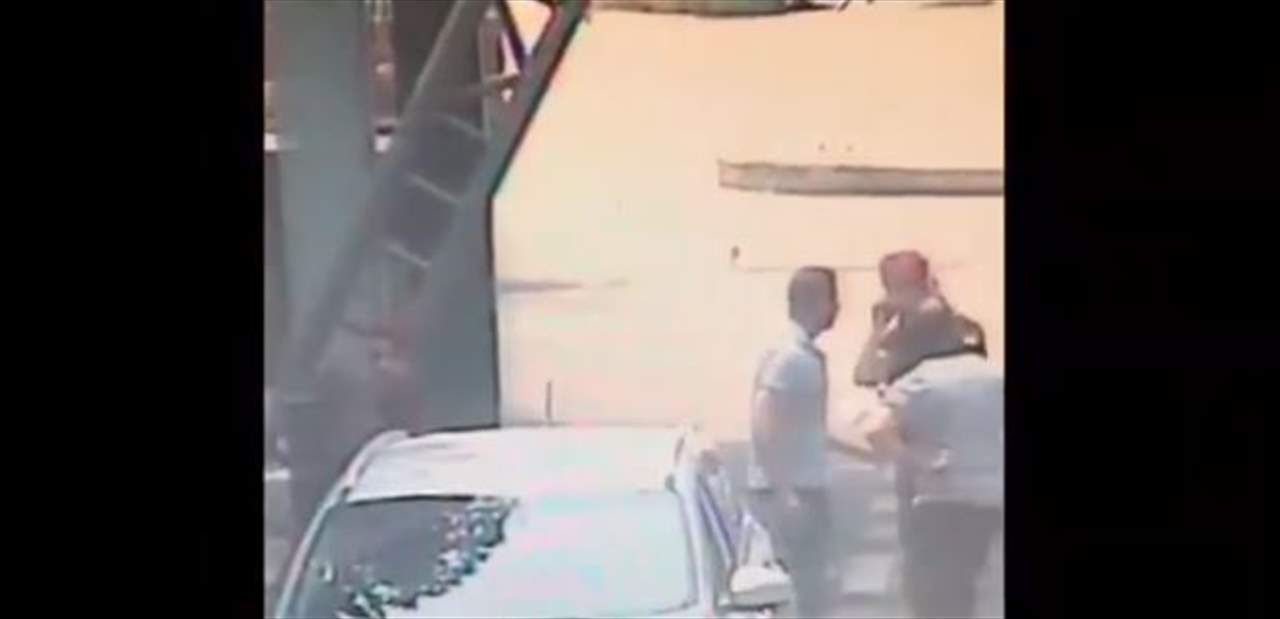 بالفيديو - قوى الأمن توضح حادثة تعرض سيدة للضرب من قبل أحد العناصر