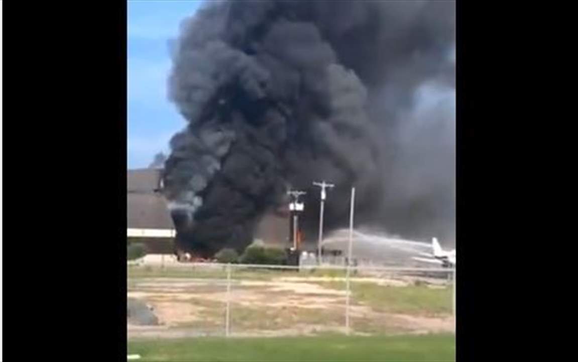 بالفيديو- تحطم طائرة اثناء اقلاعها من المطار في تكساس ووقوع قتلى