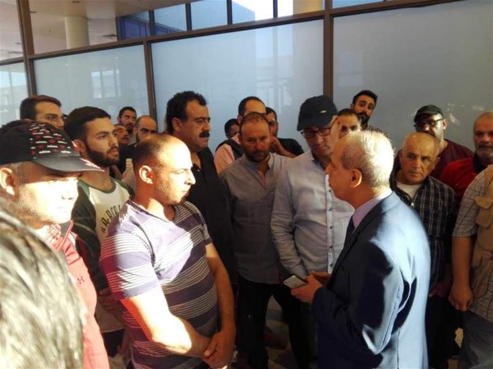 اللواء محمد خير أشرف على عودة العمال اللبنانيين: الإدارة في كازاخستان قدمت ضمانات لتأمين حماية أمنية