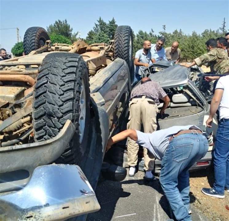 بالصور- حادث مروّع عند مدخل حربتا... وسقوط جرحى من الجيش اللبناني