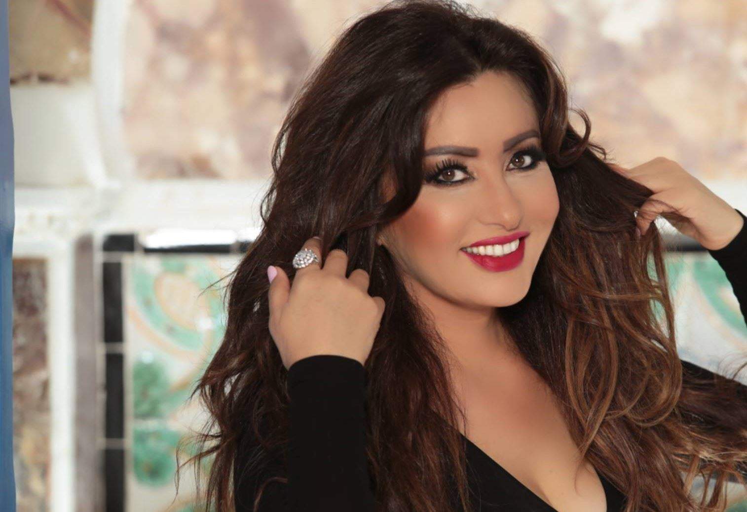 الكشف عن سبب إلغاء حفل لطيفة .. ووزير الثقافة التونسي يتدخل!