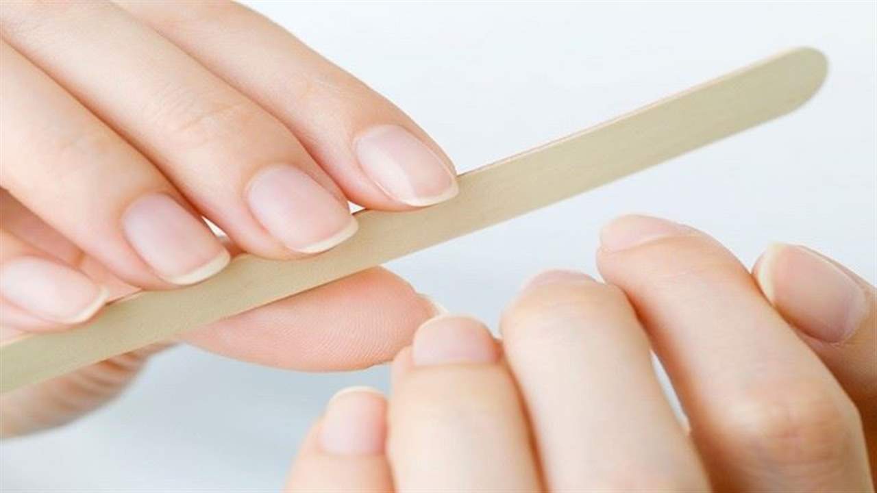 ماذا تخبر حالة الأظافر عن صحة الإنسان؟