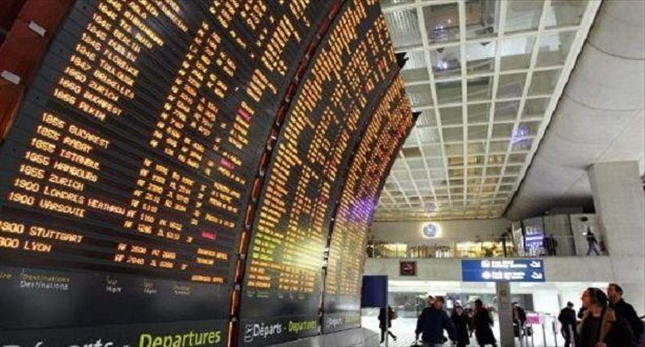 وزير اقتصاد سابق يتشاجر مع عنصر أمن في مطار شارل ديغول بباريس!