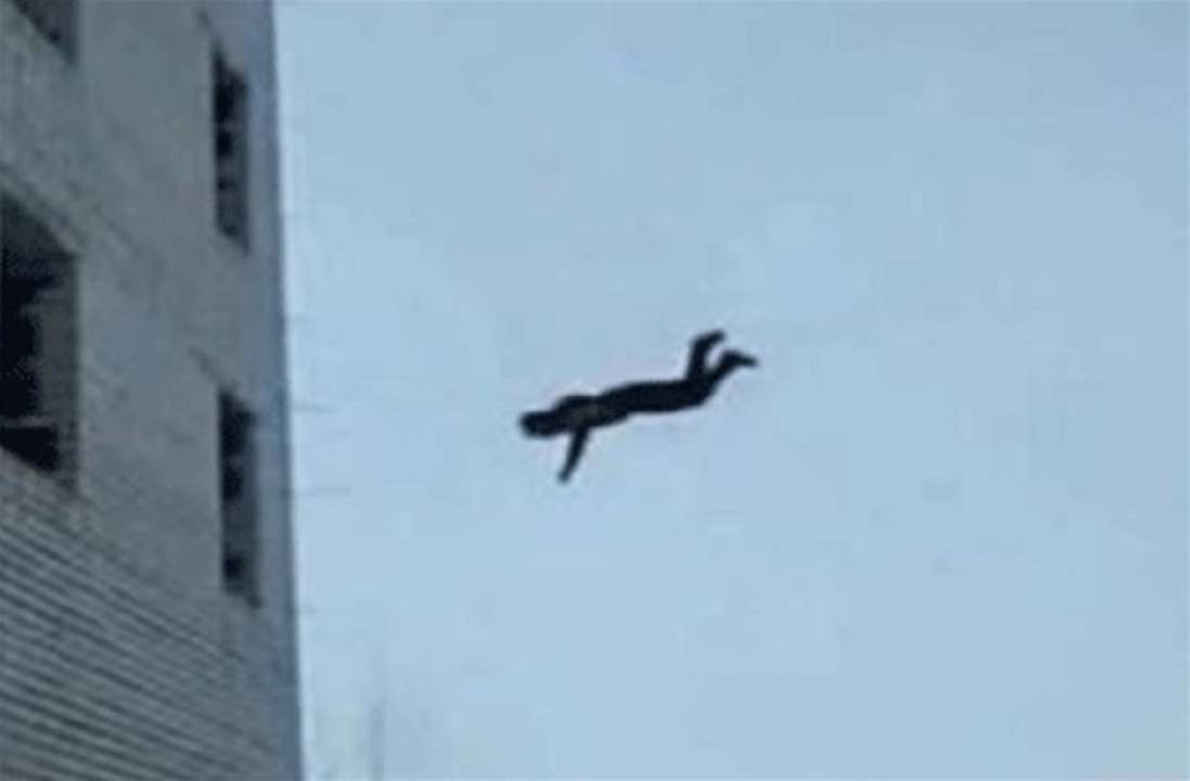سقوط عامل سوري من احد المباني في بشامون
