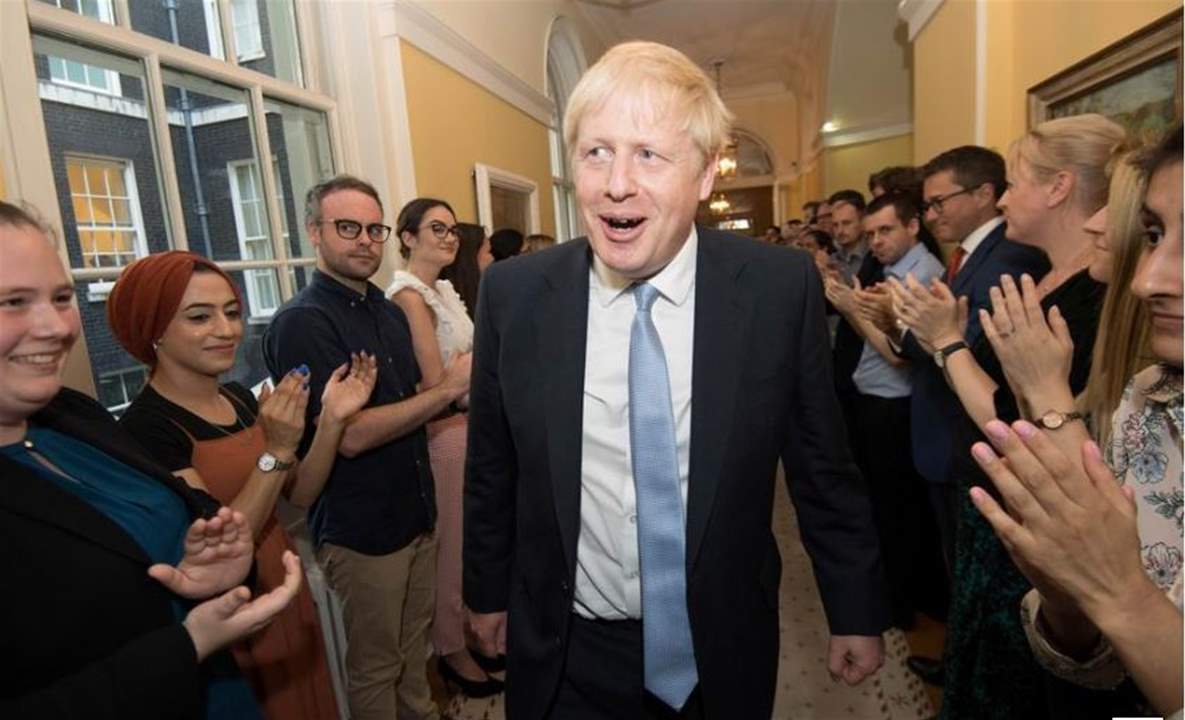 استقالة تسعة وزراء بريطانيين بعد تولّي بوريس جونسون رئاسة الحكومة 