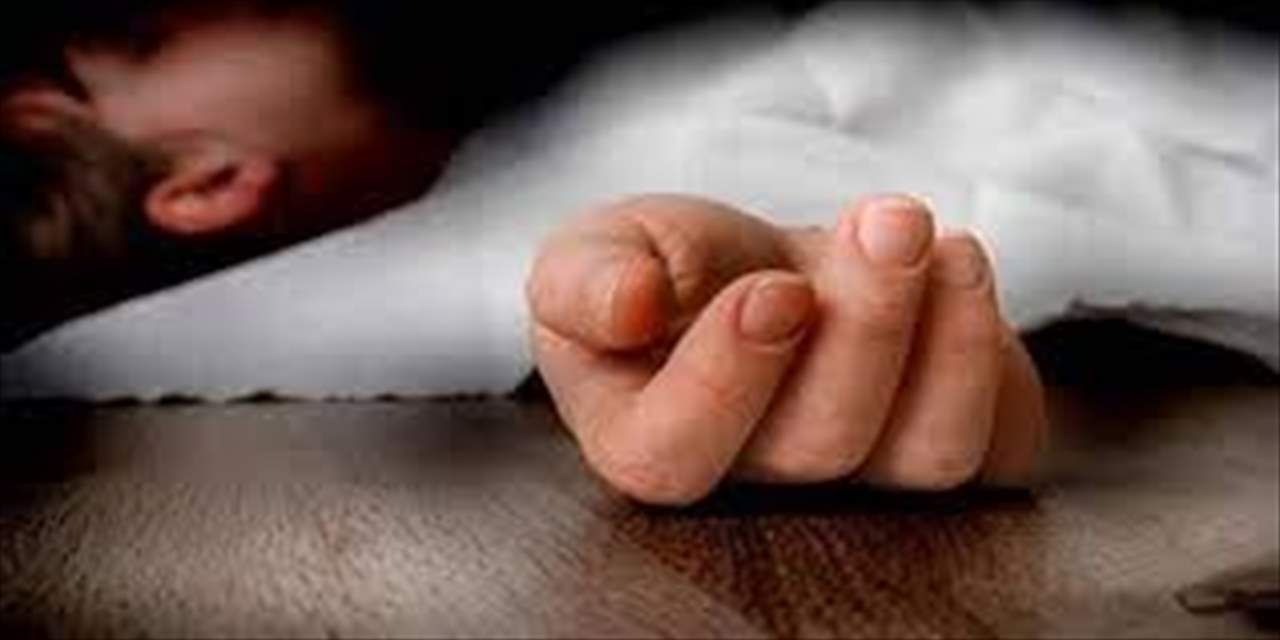 بكاؤها ازعجه خلال ممارسته الجنس فقتلها...