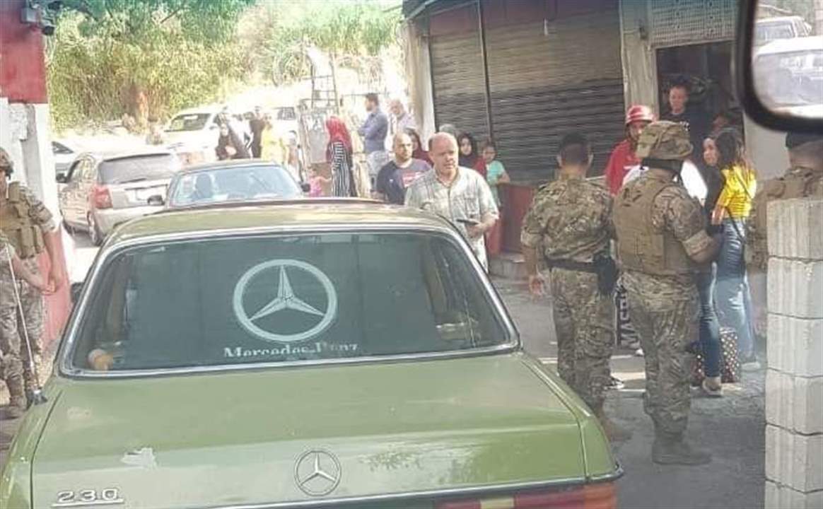 حركة نزوح من "عين الحلوة" عقب إغتيال "الخميني"